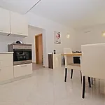 بيت للعطل House Andrej 1372 *