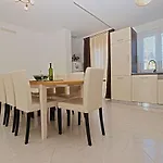 House Andrej 1372 ميدولين